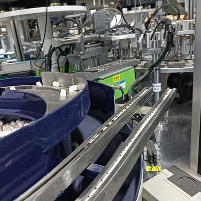 좋은 가격 AC380V 의료 제품 조립 기계 사용자 정의 캡 조립 기계 온라인으로