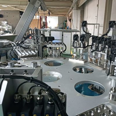 좋은 가격 로터리 캡 어셈블리 머신 AC380V 자동 나사 캡 머신 OEM 온라인으로