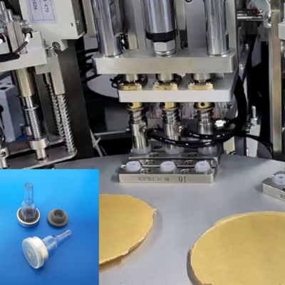 좋은 가격 Automatic IV Bag Spike Ports and Injection Ports Assembly Machine with Servo Mechanism 8000-15000pcs/hr and 99% Qualified Rate 온라인으로