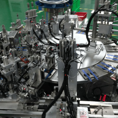 좋은 가격 Fully Automatic Surgical Knife Assembly Machine with Touch Screen HMI and 1500-8500pcs/hr Production Speed 온라인으로