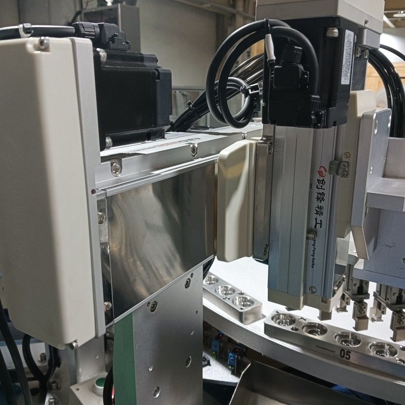 Automatic Cap Assembly Machine