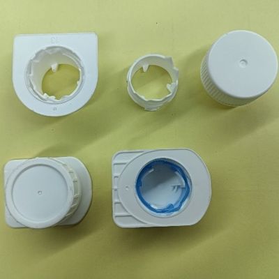 Automatic Detection and Orientation Functions Milk Paper Bottle Cap Assembly Machine For Automatic Heli Cover Capping Machine