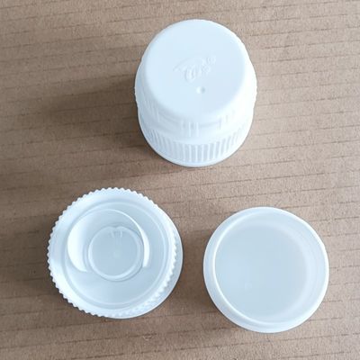 High Accuracy and Qualified Rate Achieved with Servo Motor  Laundry Detergent Bottle Cap Automatic Cap Screwing Machine