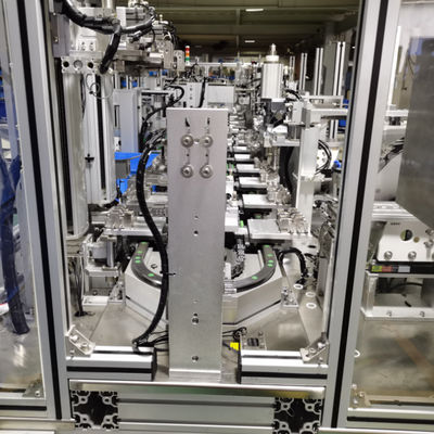 좋은 가격 Fully Automated Lotion Pump and Trigger Sprayer Assembly Machine with 0.5m³/min Air Consumption and 4L Silicone Oil Storage 온라인으로