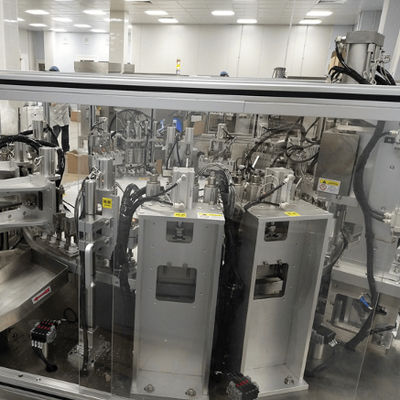 좋은 가격 High-Speed Euro Cap Assembly Machine with 3600-1400pcs/hr Production and 0.6-0.8MPa Air Pressure for Infusion Caps 온라인으로